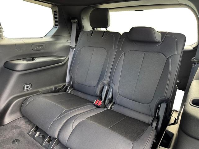 Photo of 2025 Metallic Jeep Grand Cherokee L