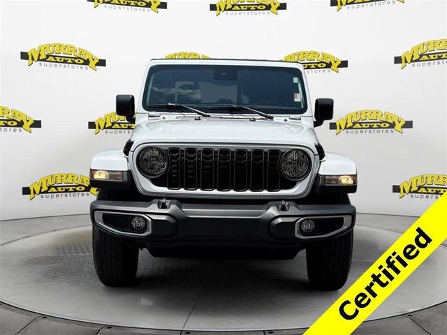 Photo of 2024 Bright White Clearcoat Jeep Gladiator