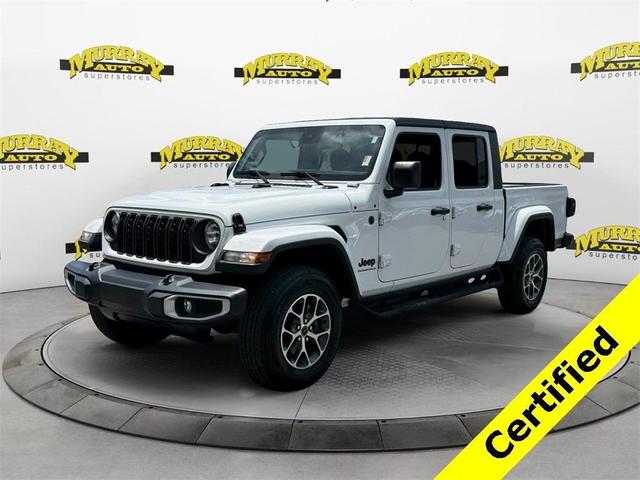 Photo of 2024 Bright White Clearcoat Jeep Gladiator