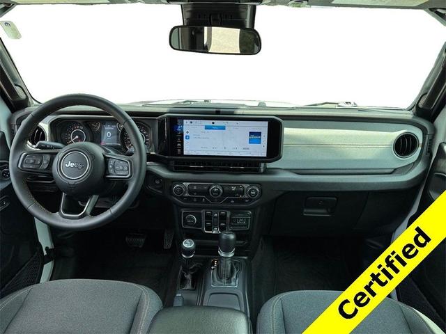 Photo of 2024 Bright White Clearcoat Jeep Gladiator