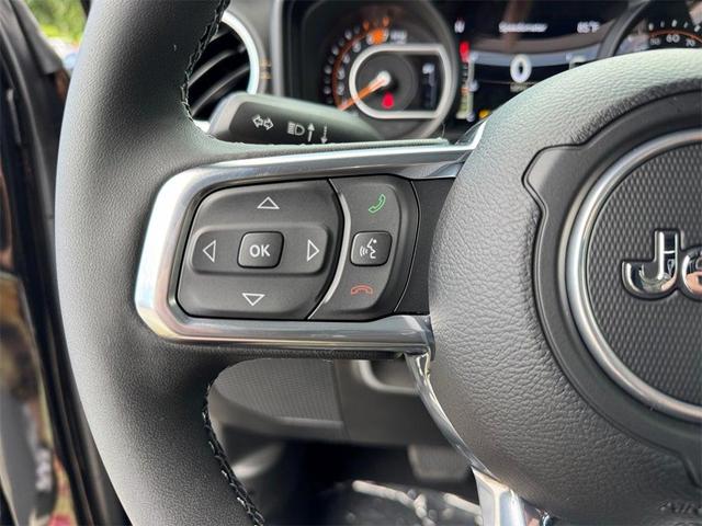 Photo of 2025 Black Clearcoat Jeep Wrangler