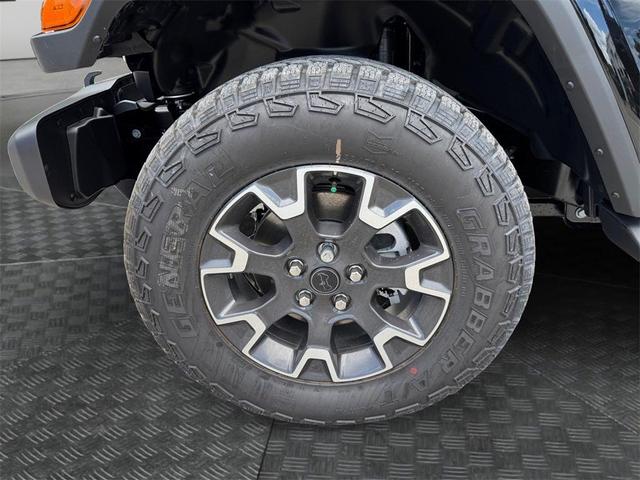 Photo of 2025 Black Clearcoat Jeep Wrangler