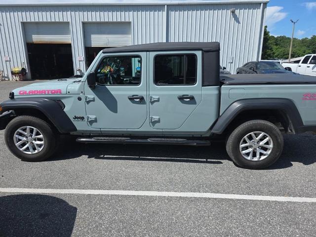 2023 Jeep Gladiator