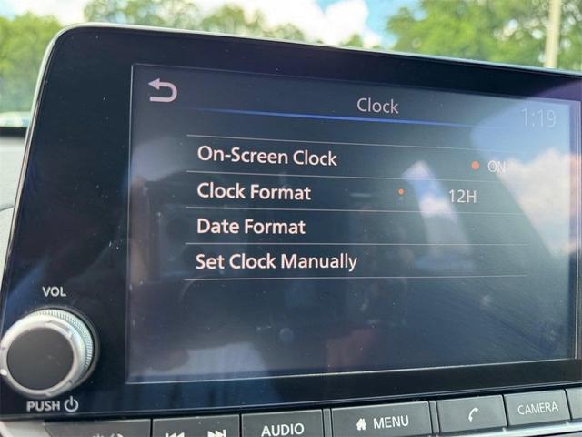 Photo of 2023 Garnet Pearl Nissan Altima