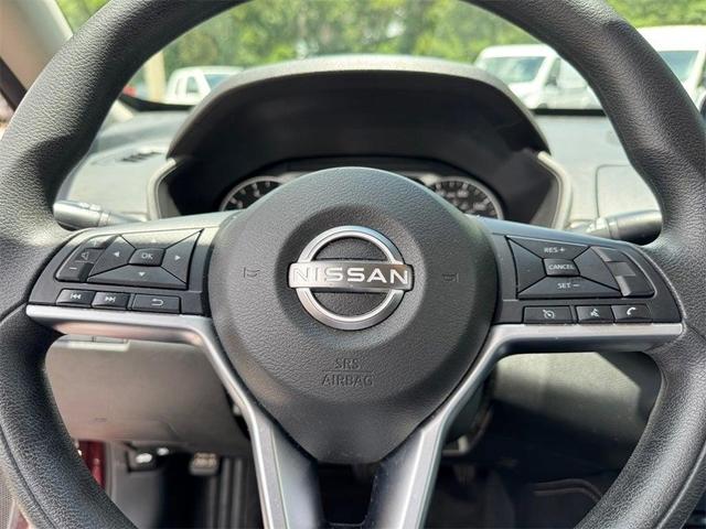 Photo of 2023 Garnet Pearl Nissan Altima