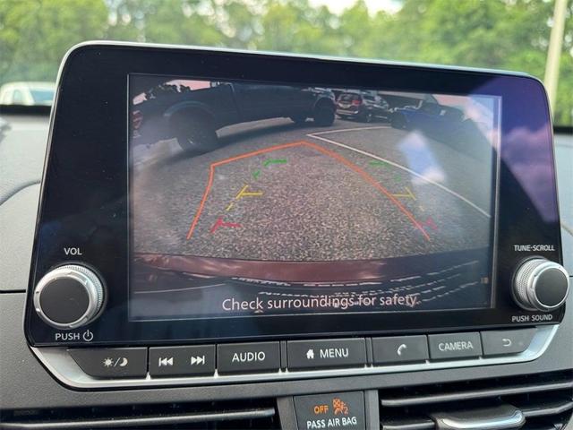 Photo of 2023 Garnet Pearl Nissan Altima