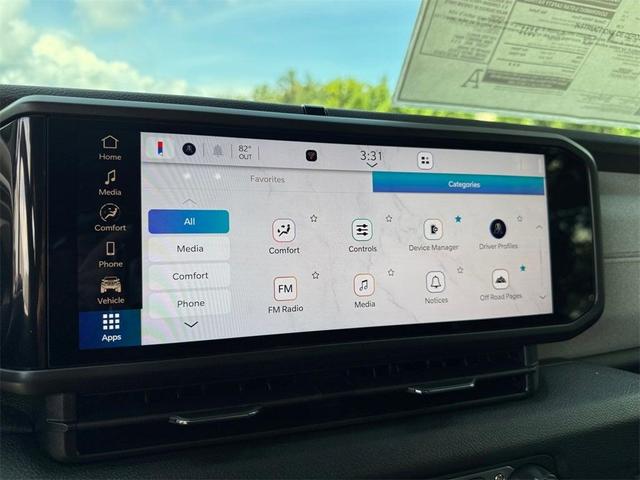 Photo of 2025 Black Clearcoat Jeep Gladiator