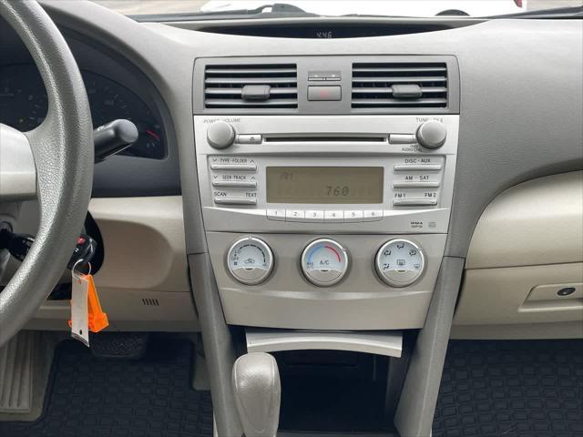 Photo of 2010 Sandy Beach Metallic Toyota Camry