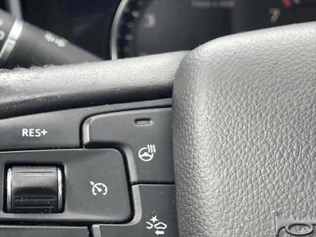 Photo of 2020 Stellar Black Metallic Cadillac XT6