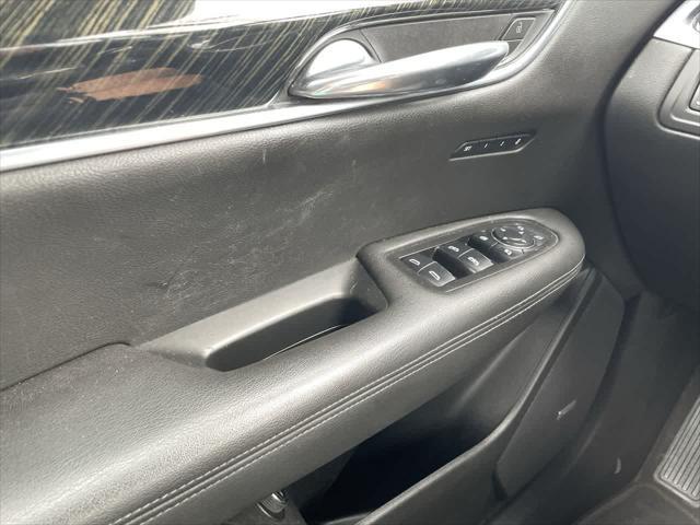 Photo of 2020 Stellar Black Metallic Cadillac XT6