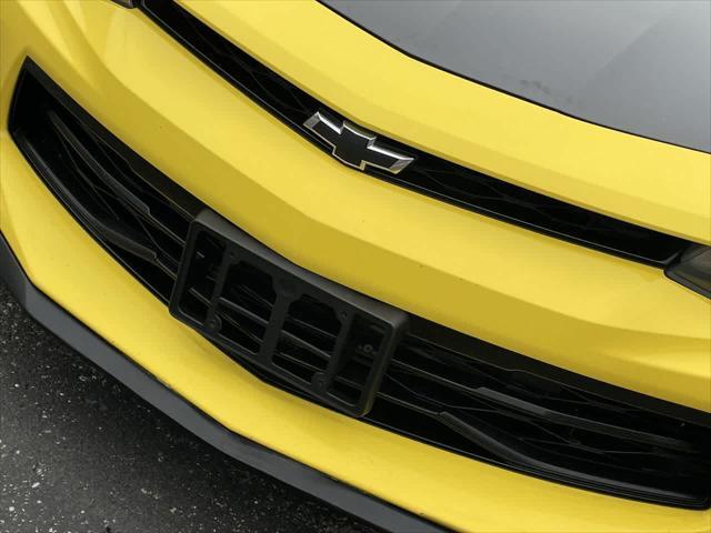 Photo of 2018 Bright Yellow Chevrolet Camaro