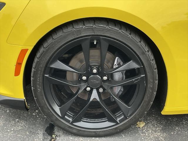 Photo of 2018 Bright Yellow Chevrolet Camaro