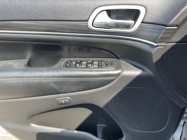 Photo of 2019 Billet Silver Metallic Clearcoat Jeep Grand Cherokee