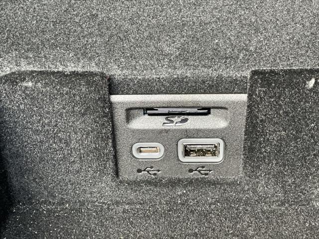 Photo of 2023 Argent Silver Metallic Cadillac XT6