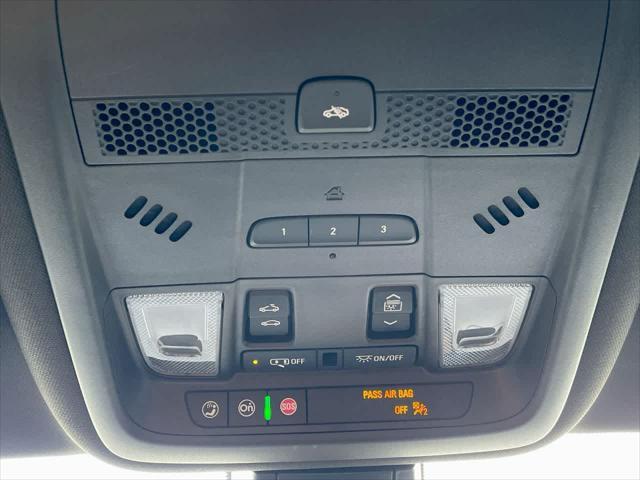 Photo of 2023 Argent Silver Metallic Cadillac XT6