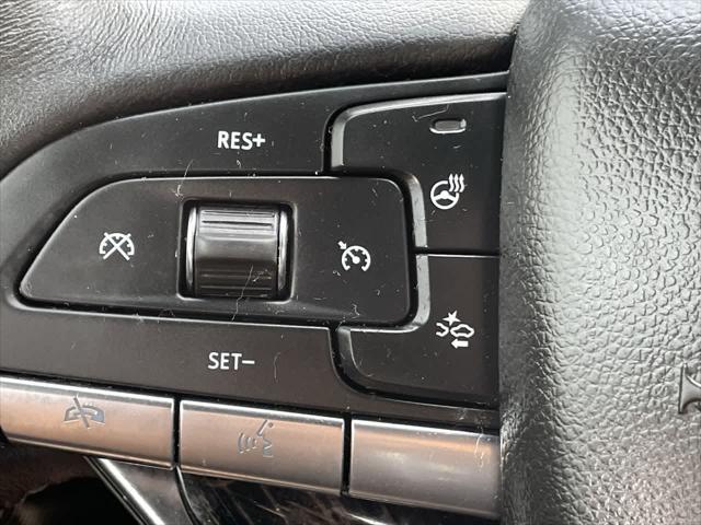 Photo of 2023 Argent Silver Metallic Cadillac XT6