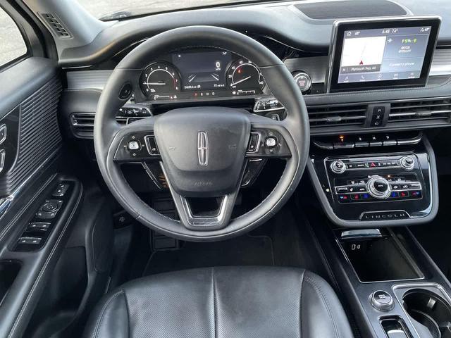 Photo of 2022 Infinite Black Metallic Clearcoat Lincoln Corsair