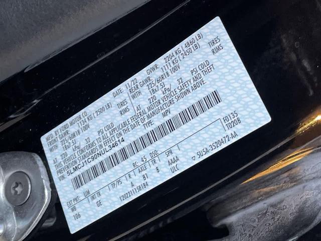 Photo of 2022 Infinite Black Metallic Clearcoat Lincoln Corsair