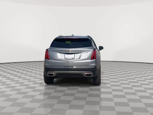 Photo of 2023 Argent Silver Metallic Cadillac XT5