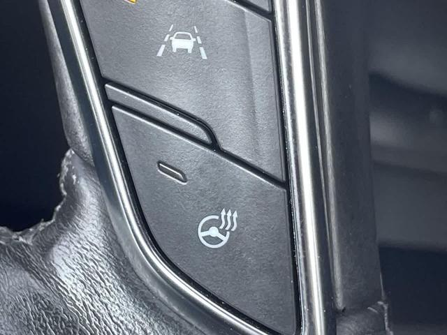 Photo of 2023 Argent Silver Metallic Cadillac XT5