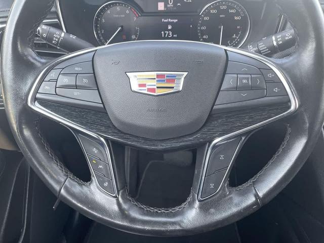 Photo of 2023 Argent Silver Metallic Cadillac XT5