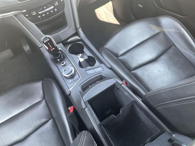 Photo of 2023 Argent Silver Metallic Cadillac XT5