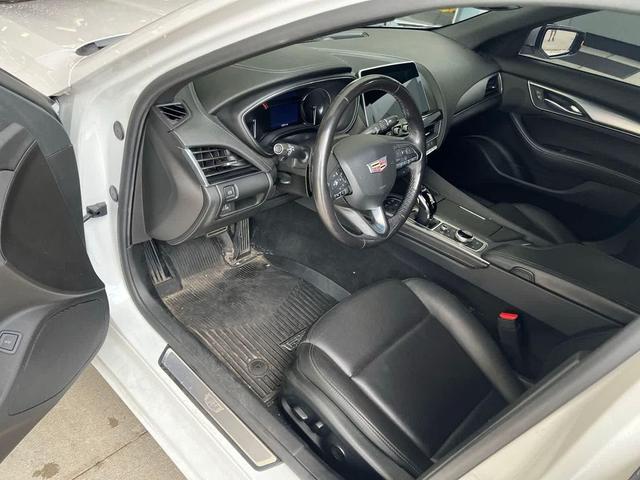 Photo of 2021 Crystal White Tricoat Cadillac CT5