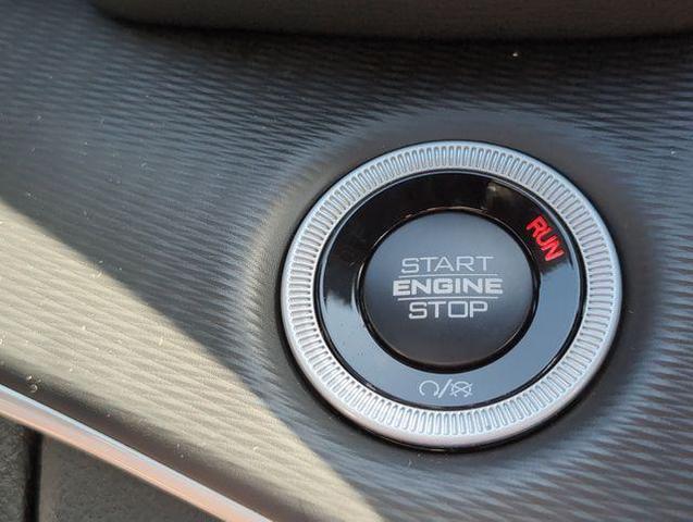 Photo of 2025 Gray Jeep Grand Cherokee L