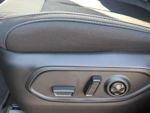 Photo of 2025 Gray Jeep Grand Cherokee L