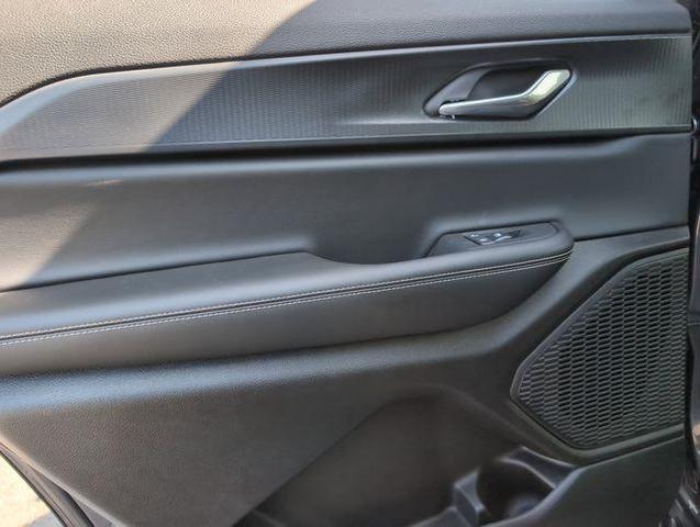 Photo of 2025 Gray Jeep Grand Cherokee L