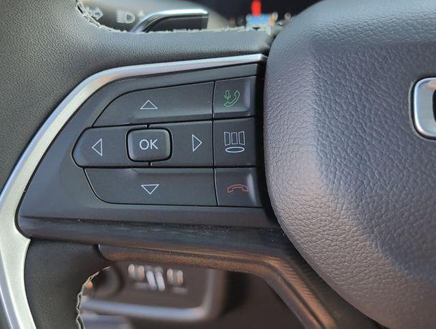 Photo of 2025 Gray Jeep Grand Cherokee L