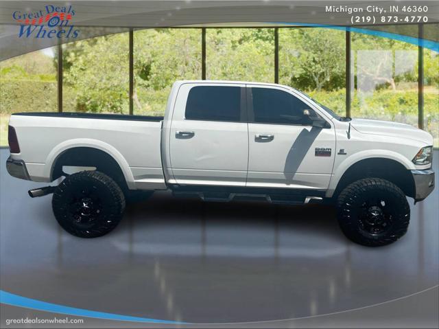 Photo of 2010 Bright White Clearcoat/Light Graystone Pearlcoat Dodge Ram 2500