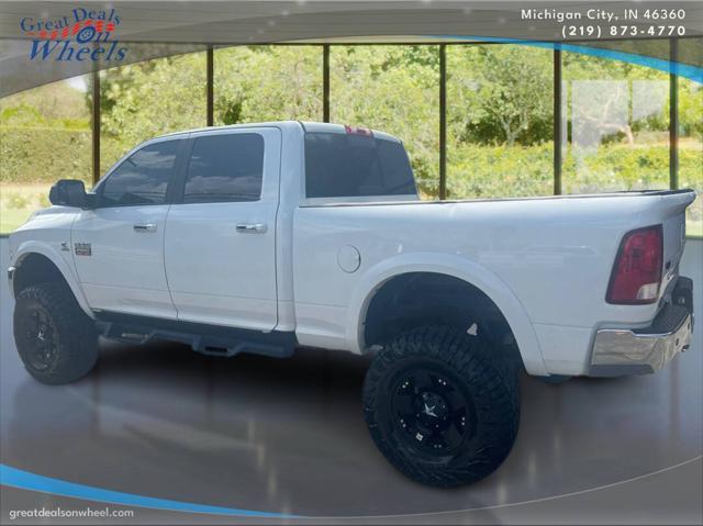 Photo of 2010 Bright White Clearcoat/Light Graystone Pearlcoat Dodge Ram 2500