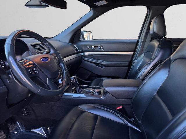 Photo of 2019 Blue Metallic Ford Explorer
