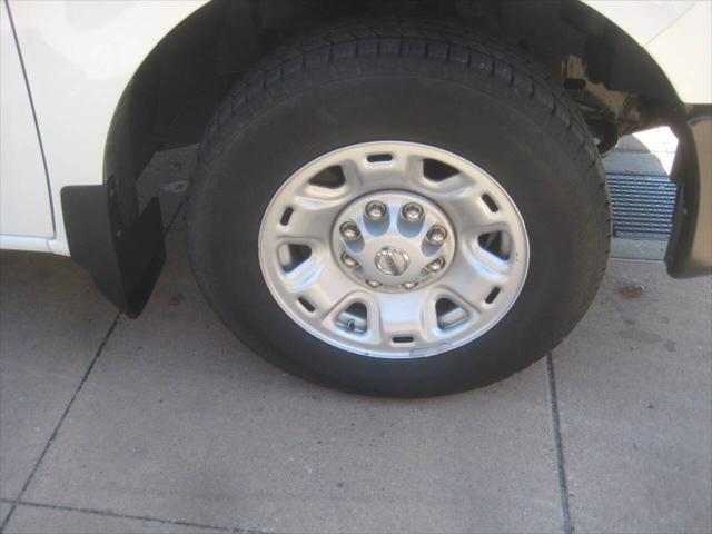 Photo of 2021 Glacier White Nissan NV Cargo NV2500 HD