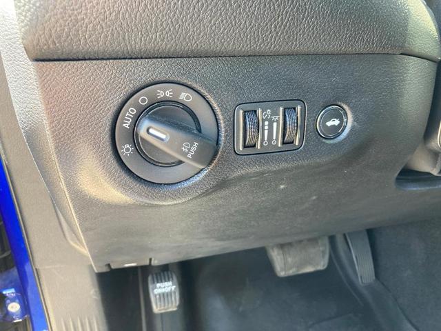 Photo of 2022 Indigo Blue Dodge Challenger