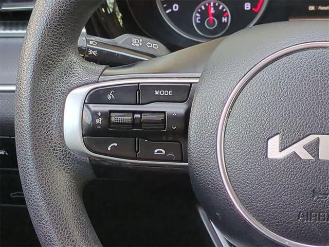 Photo of 2022 Ebony Black Kia K5