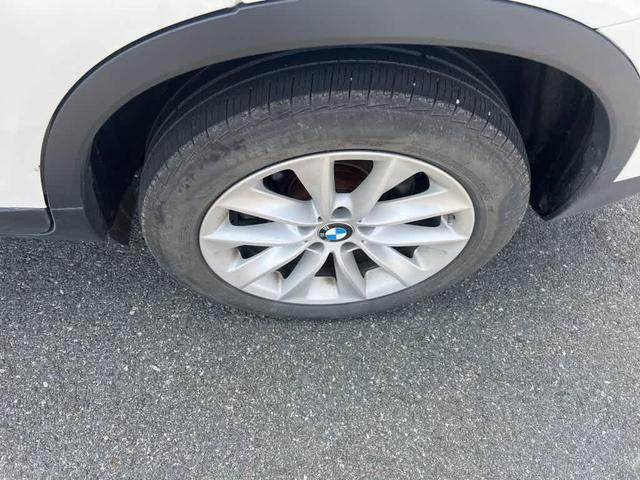 Photo of 2017 White BMW X3