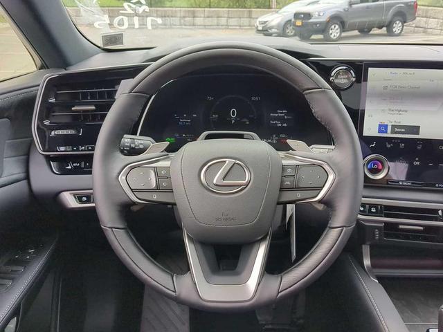 Photo of 2025 Eminent White Pearl Lexus RX 450h+