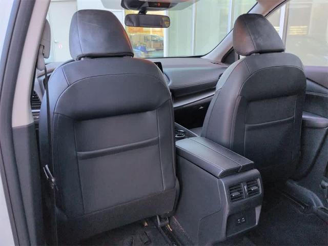Photo of 2021 Pearl White Tricoat Nissan Rogue