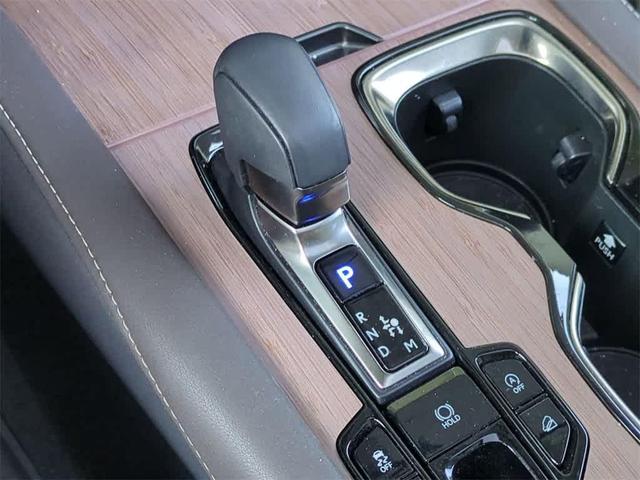 Photo of 2023 Eminent White Pearl Lexus RX 350