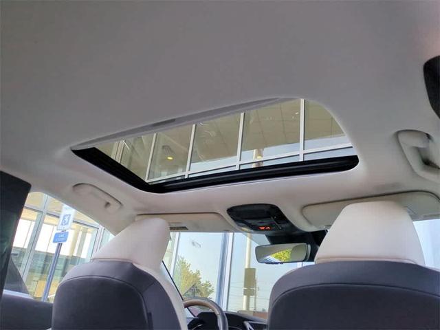 Photo of 2023 Eminent White Pearl Lexus RX 350