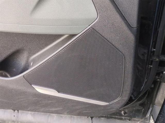 Photo of 2023 Ebony Black Kia Sportage