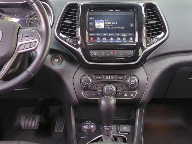 Photo of 2021 Olive Green Pearlcoat Jeep Cherokee