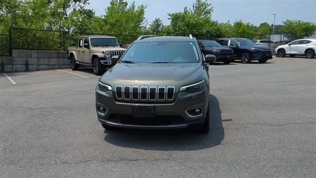 Photo of 2021 Olive Green Pearlcoat Jeep Cherokee