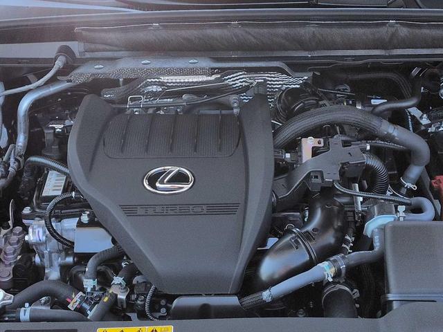Photo of 2025 Eminent White Pearl Lexus RX 350