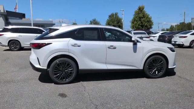 Photo of 2025 Eminent White Pearl Lexus RX 350