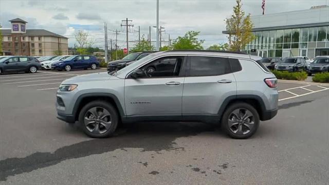 Photo of 2022 Billet Silver Metallic Clearcoat Jeep Compass