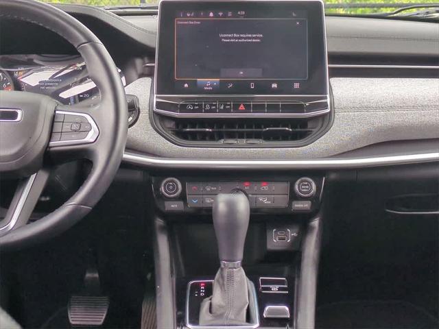 Photo of 2022 Billet Silver Metallic Clearcoat Jeep Compass