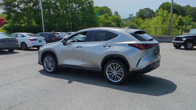 Photo of 2025 Atomic Silver Lexus NX 350